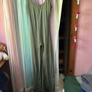 Olive Green Sleeveless Jumpsuit